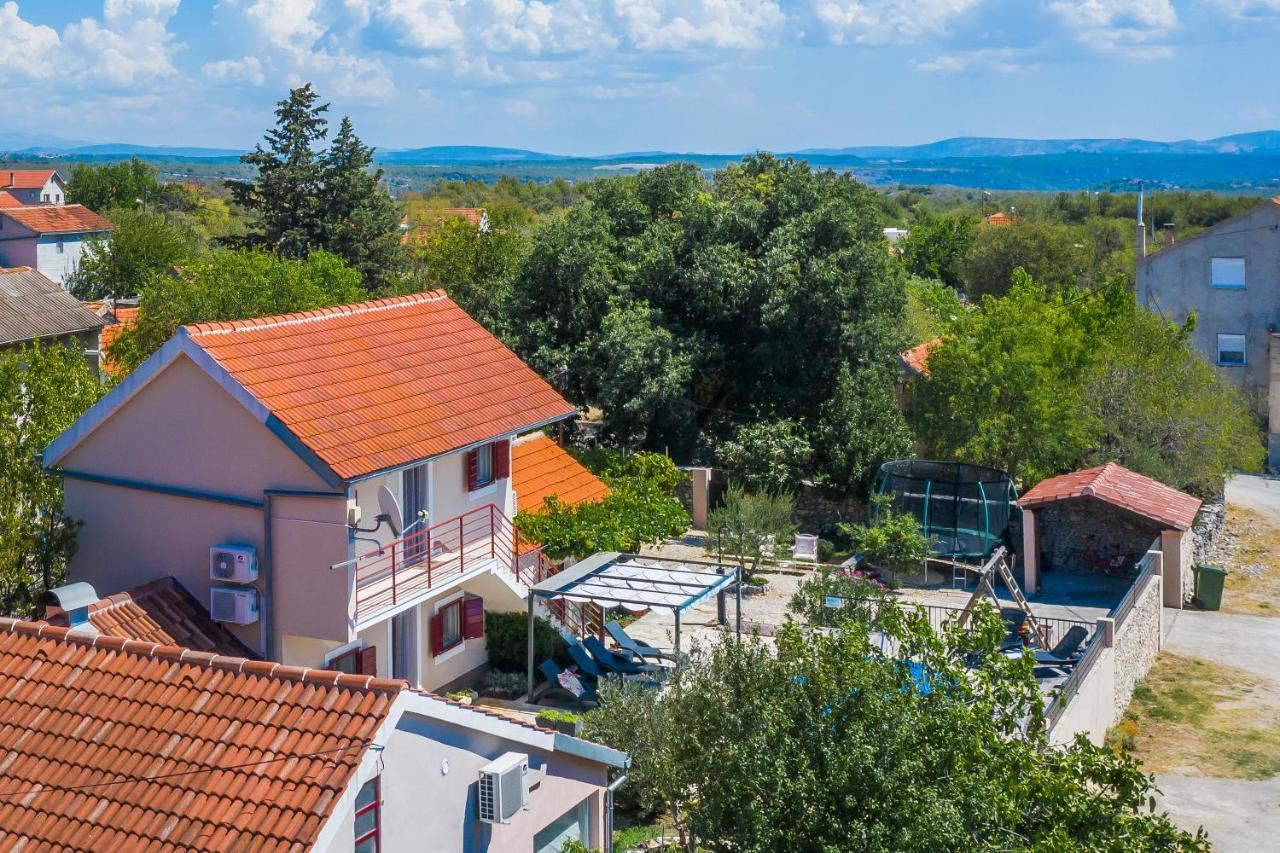 Holiday Home Rosko Skradin Exterior photo