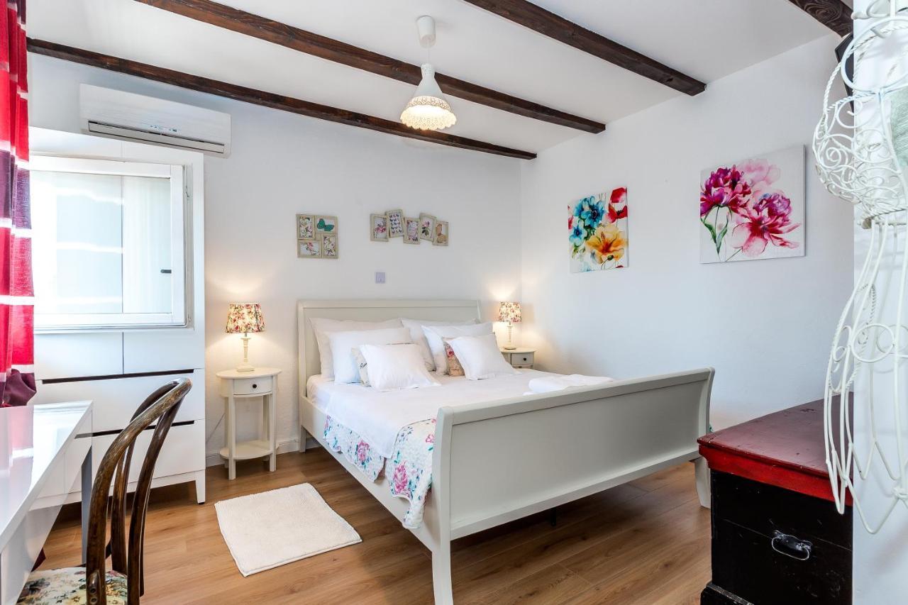 Holiday Home Rosko Skradin Exterior photo